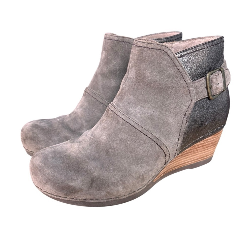 Dansko Shirley Wedge Leather/Suede Ankle Boots in Taupe – Sz 38 (US 8)
